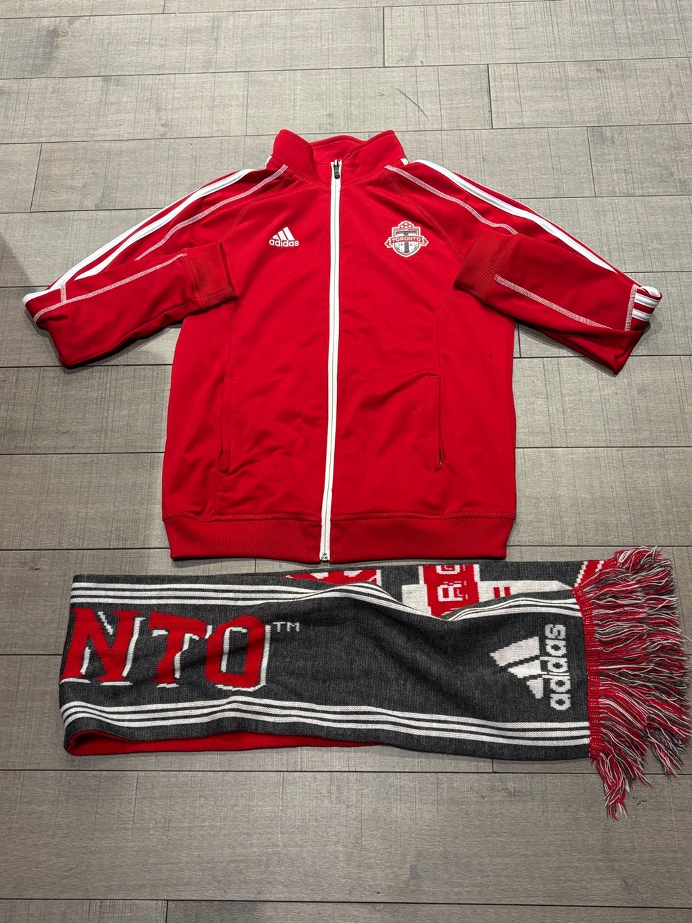🎀2 Pieces🎀Adidas Women's Toronto FC Red Zip Jacket & Scarf Set